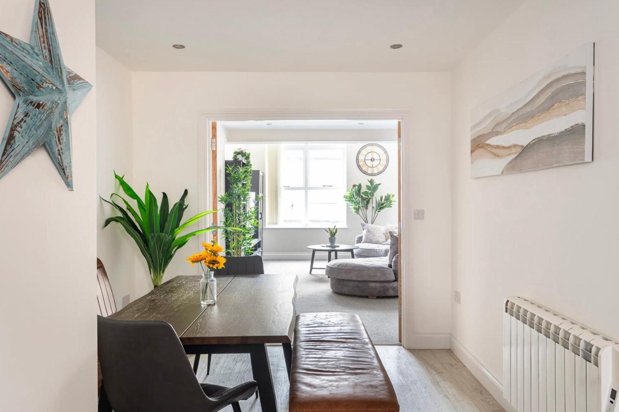 Beautiful 2 Bed Apartment Just Steps To The Beach ウェーマス エクステリア 写真